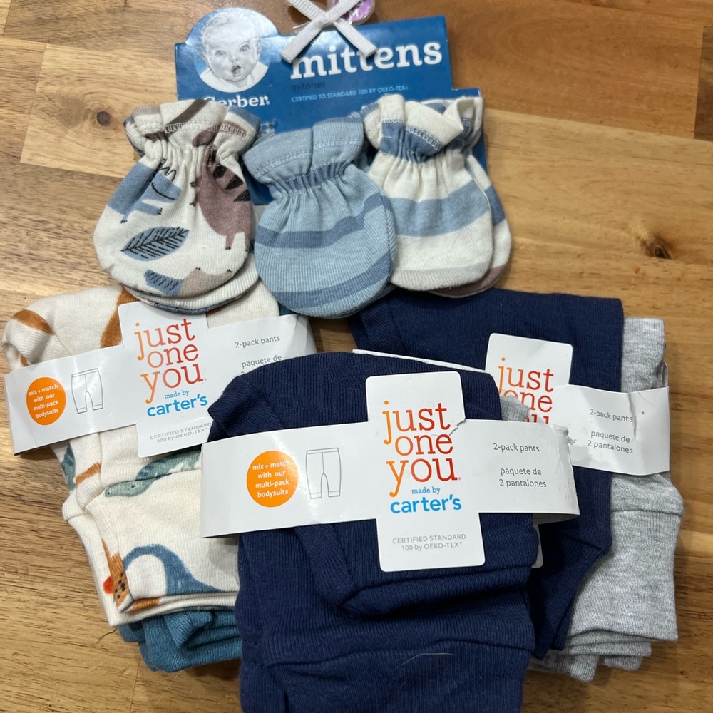 NWT Baby Bundle NB 0-3 Months Carter’s Gerber Pants Onesies Mittens